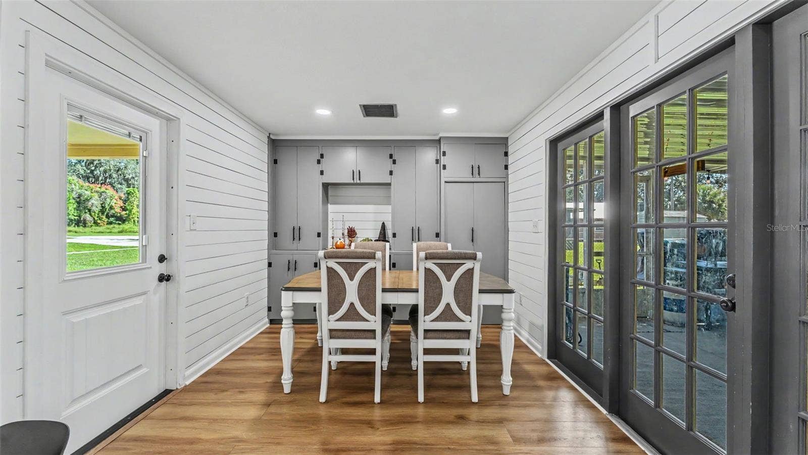455 LYLE PARKWAY, Bartow, FL 33830 Dinning