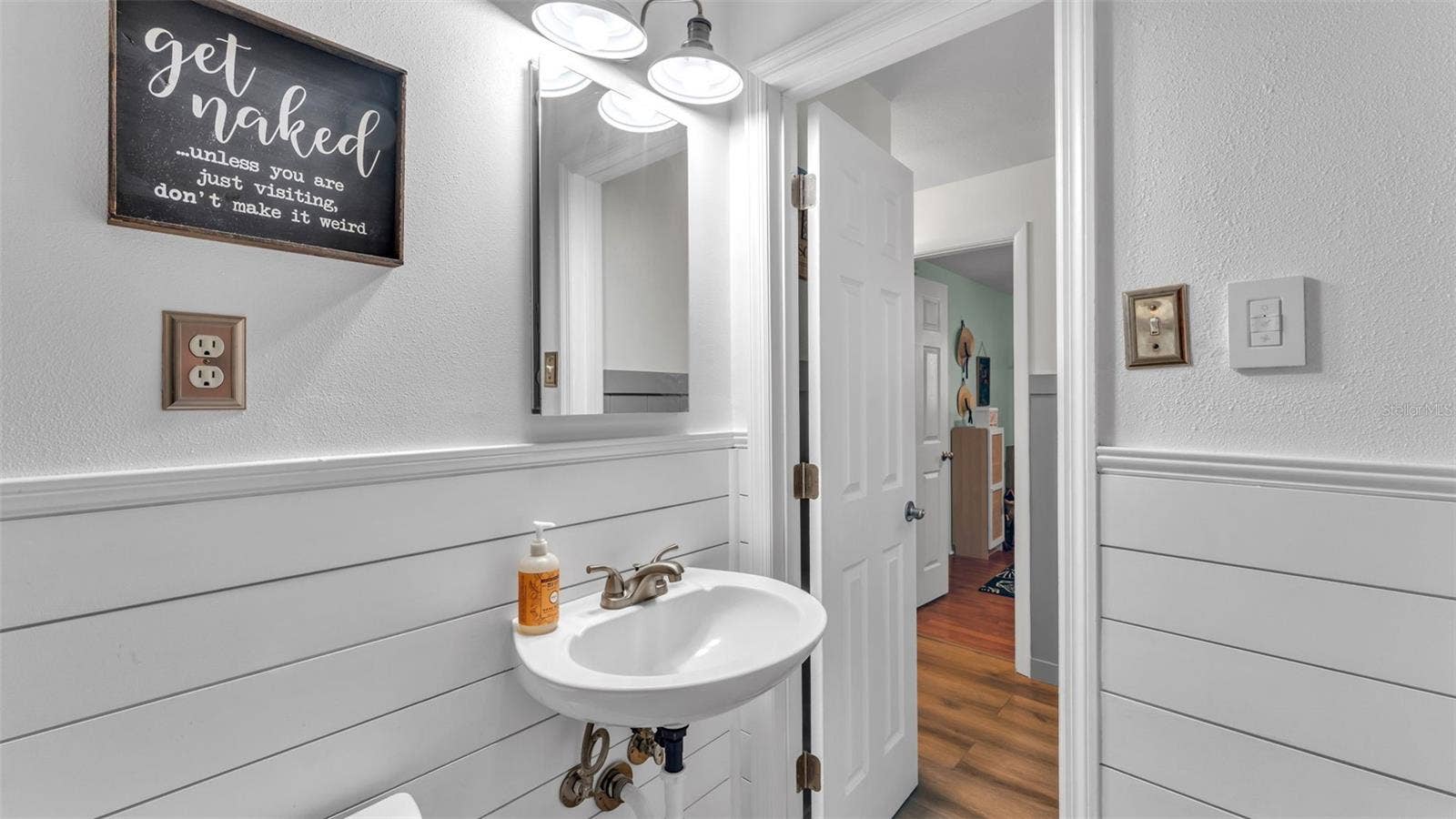 455 LYLE PARKWAY, Bartow, FL 33830 Hall Bath