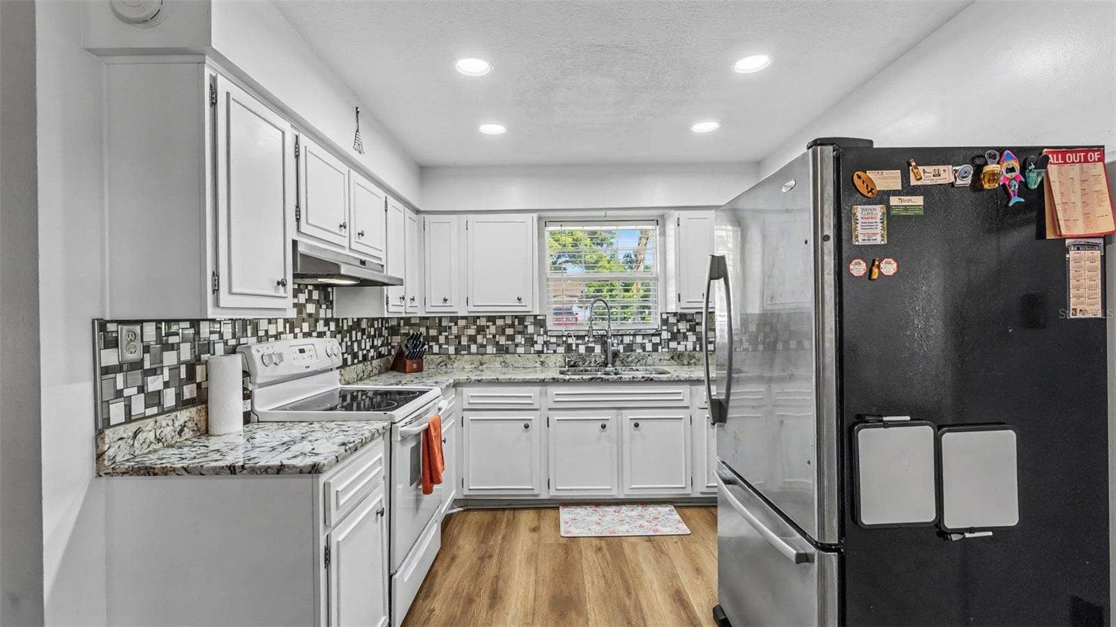 455 LYLE PARKWAY, Bartow, FL 33830 Kitchen