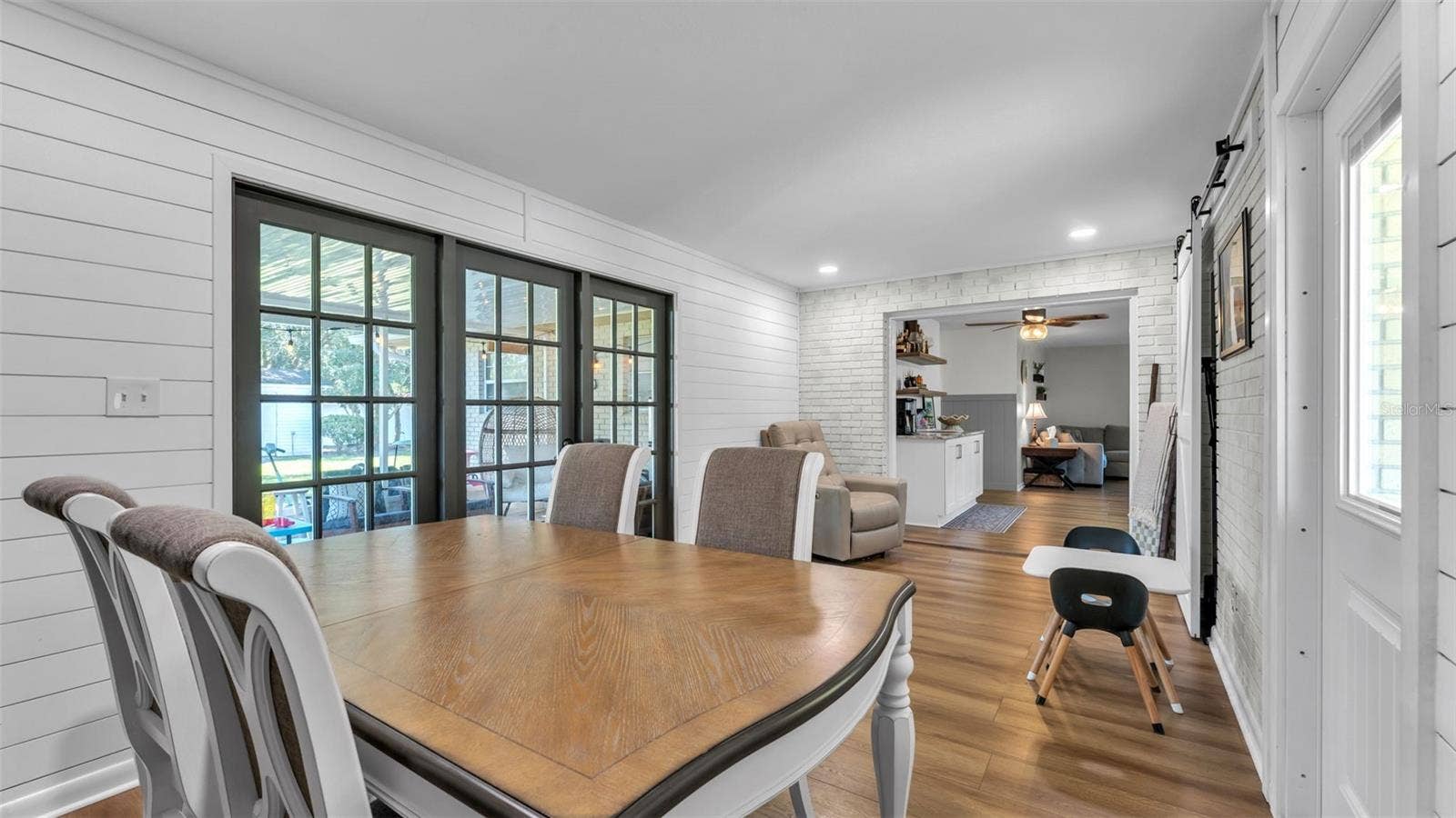 455 LYLE PARKWAY, Bartow, FL 33830 Dinning