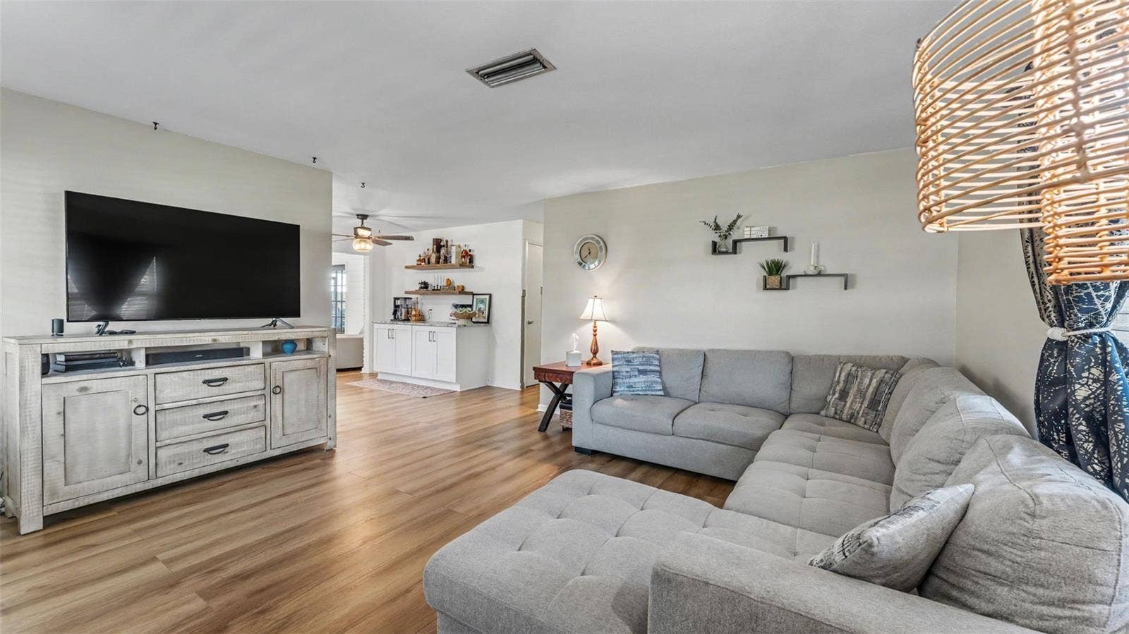 455 LYLE PARKWAY, Bartow, FL 33830 Great room
