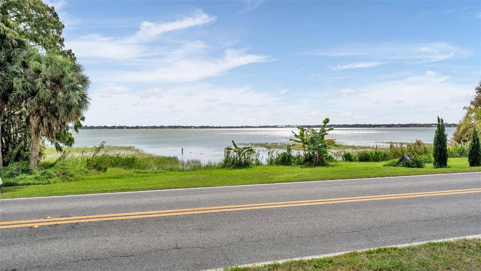 1542 LAKE ARIANA BOULEVARD, Auburndale, FL 33823