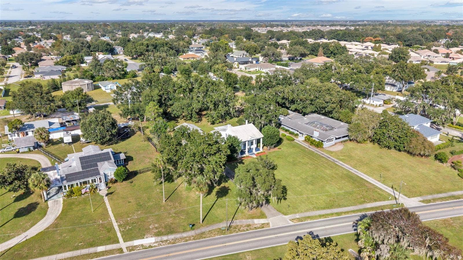 1542 LAKE ARIANA BOULEVARD, Auburndale, FL 33823