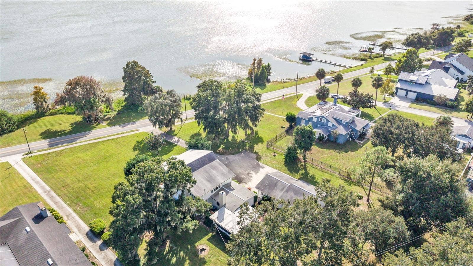 1542 LAKE ARIANA BOULEVARD, Auburndale, FL 33823
