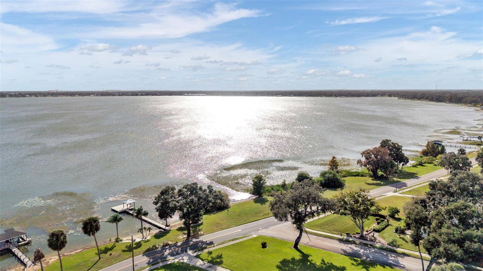 1542 LAKE ARIANA BOULEVARD, Auburndale, FL 33823
