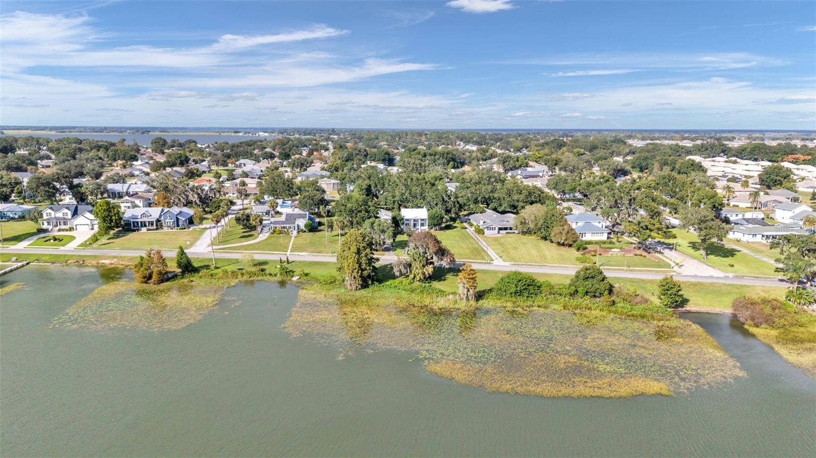 1542 LAKE ARIANA BOULEVARD, Auburndale, FL 33823