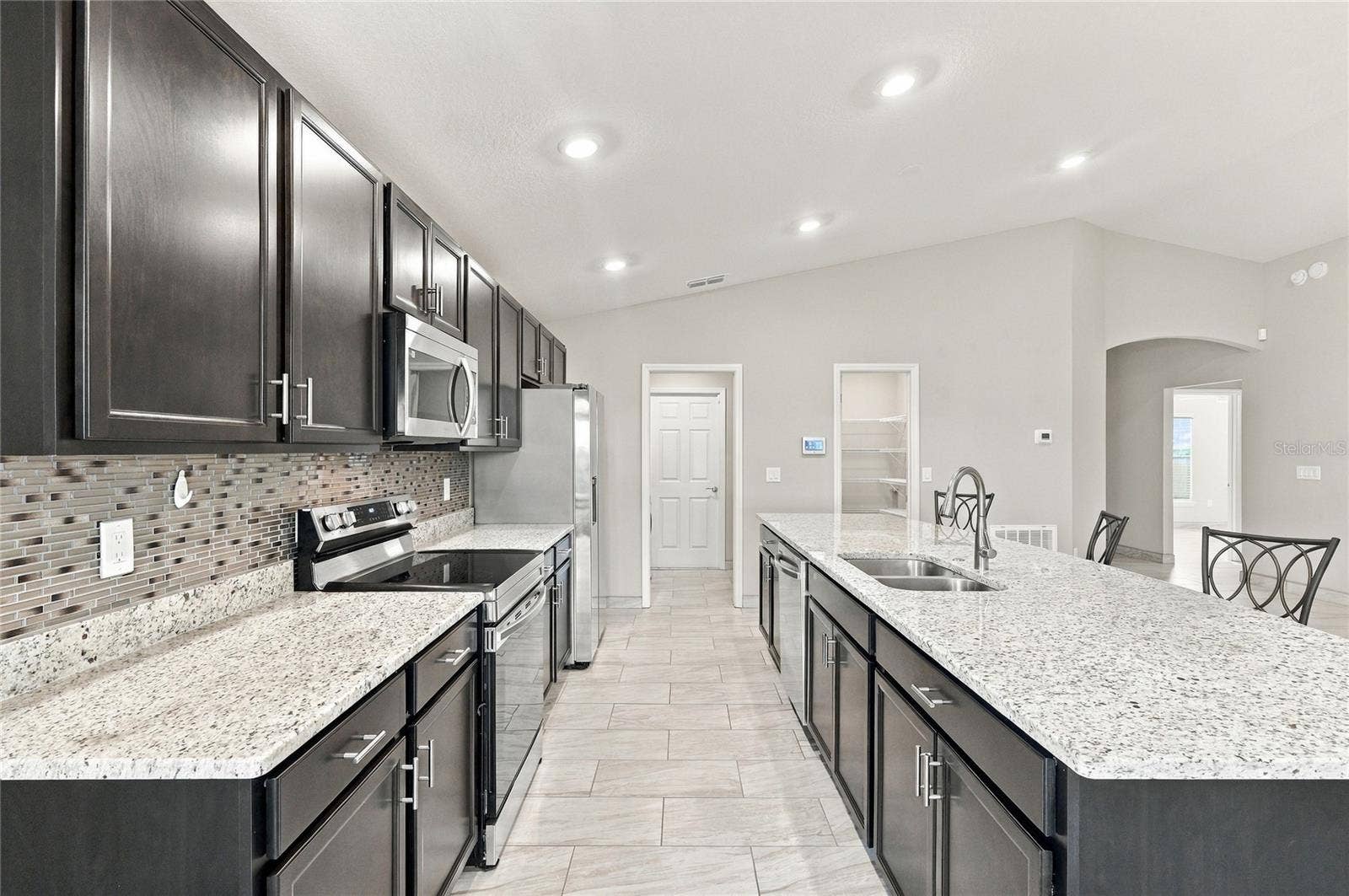 1036 ARUBA AVENUE, Mulberry, FL 33860
