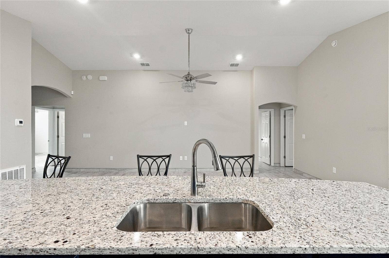 1036 ARUBA AVENUE, Mulberry, FL 33860