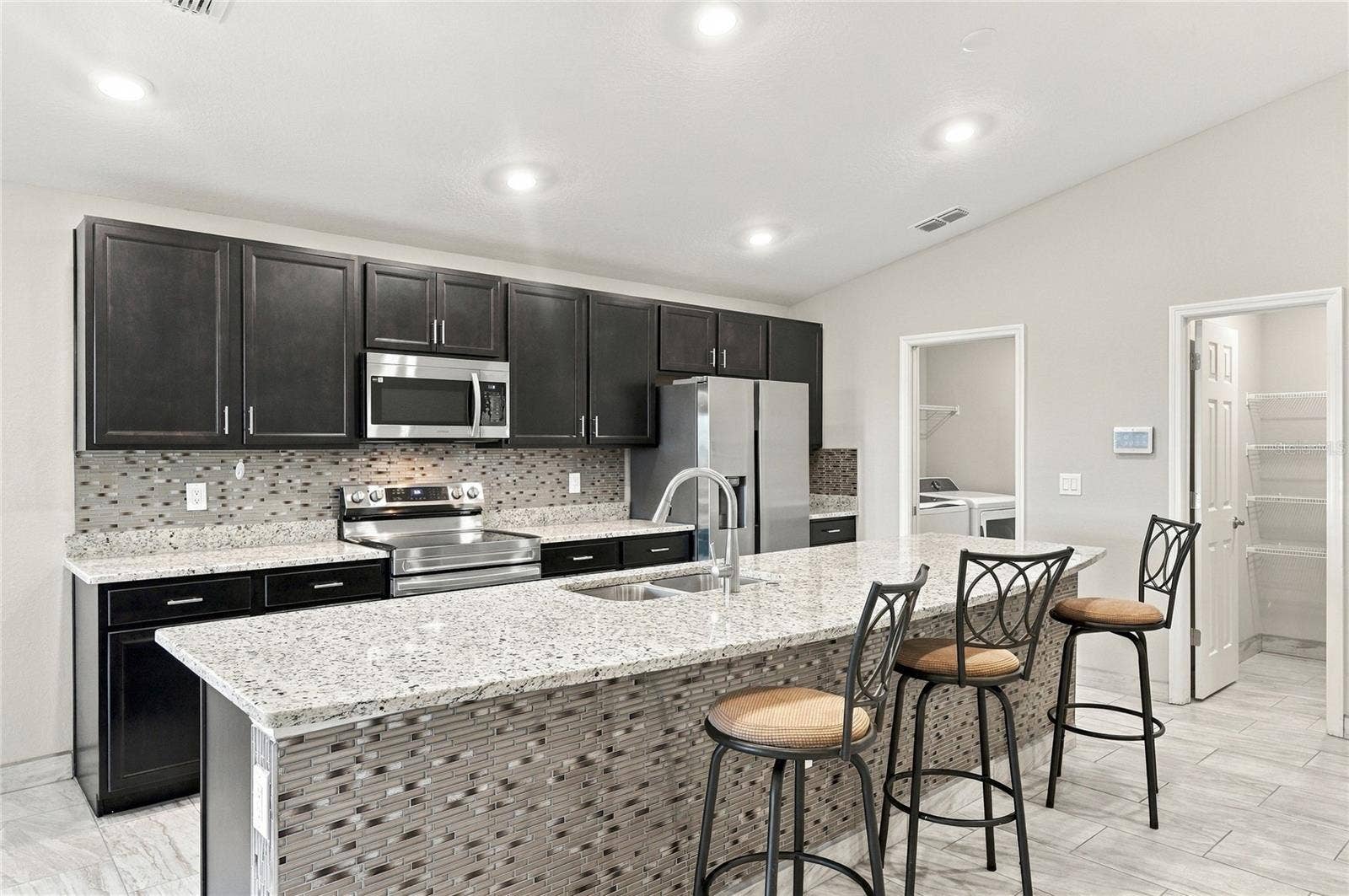 1036 ARUBA AVENUE, Mulberry, FL 33860