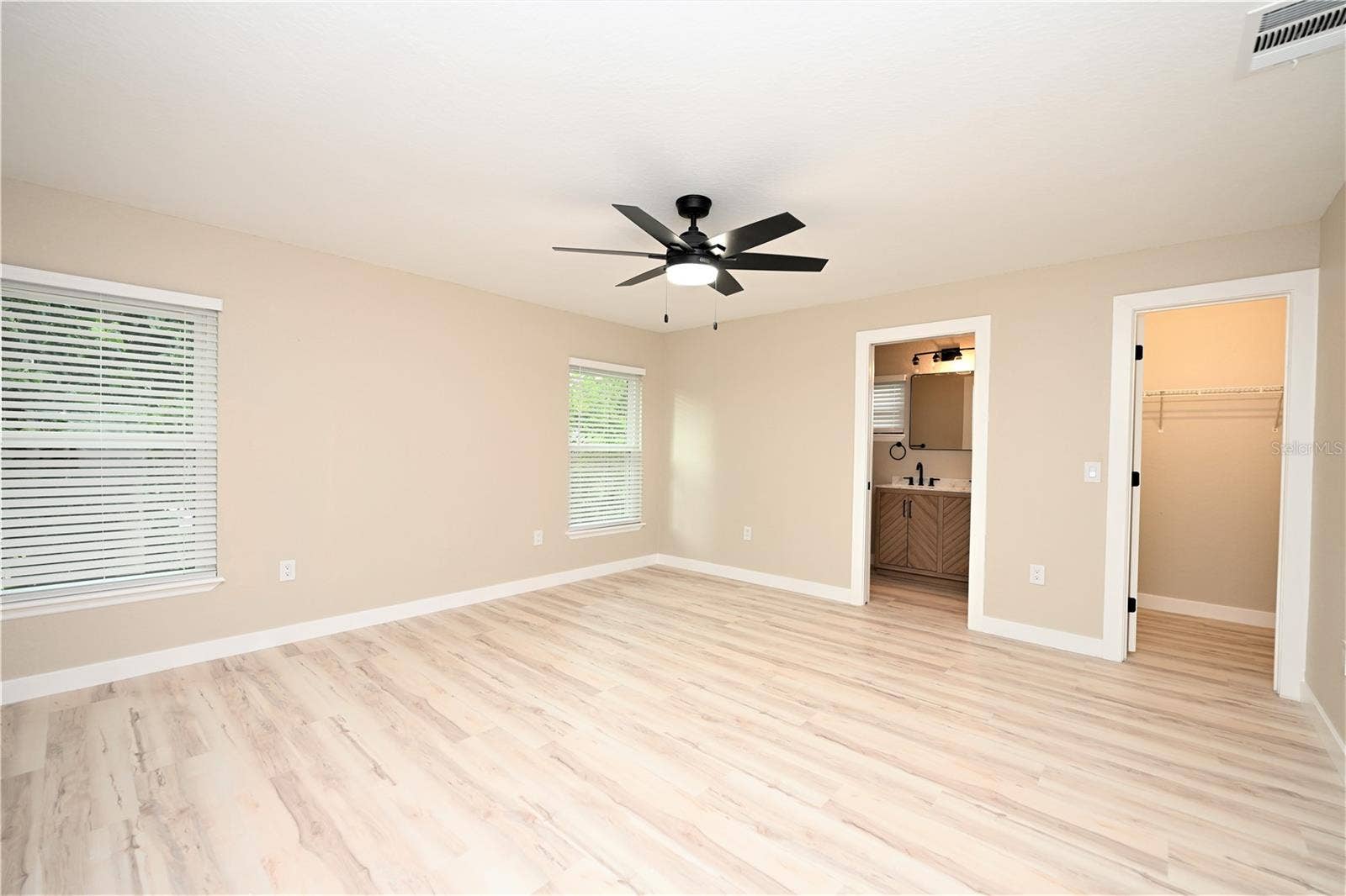234 TRAILVIEW WAY, Polk City, FL 33868