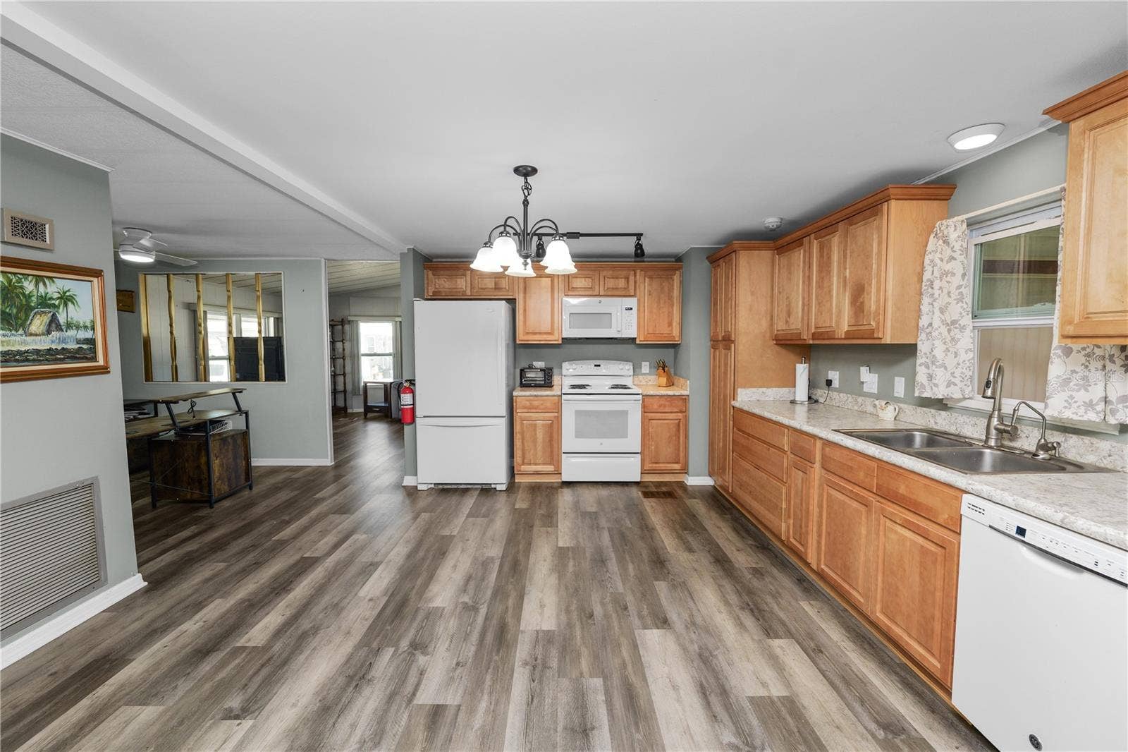 918 PINE RIDGE DRIVE, Lakeland, FL 33809 918 PINE RIDGE DRIVE, Lakeland, FL 33809