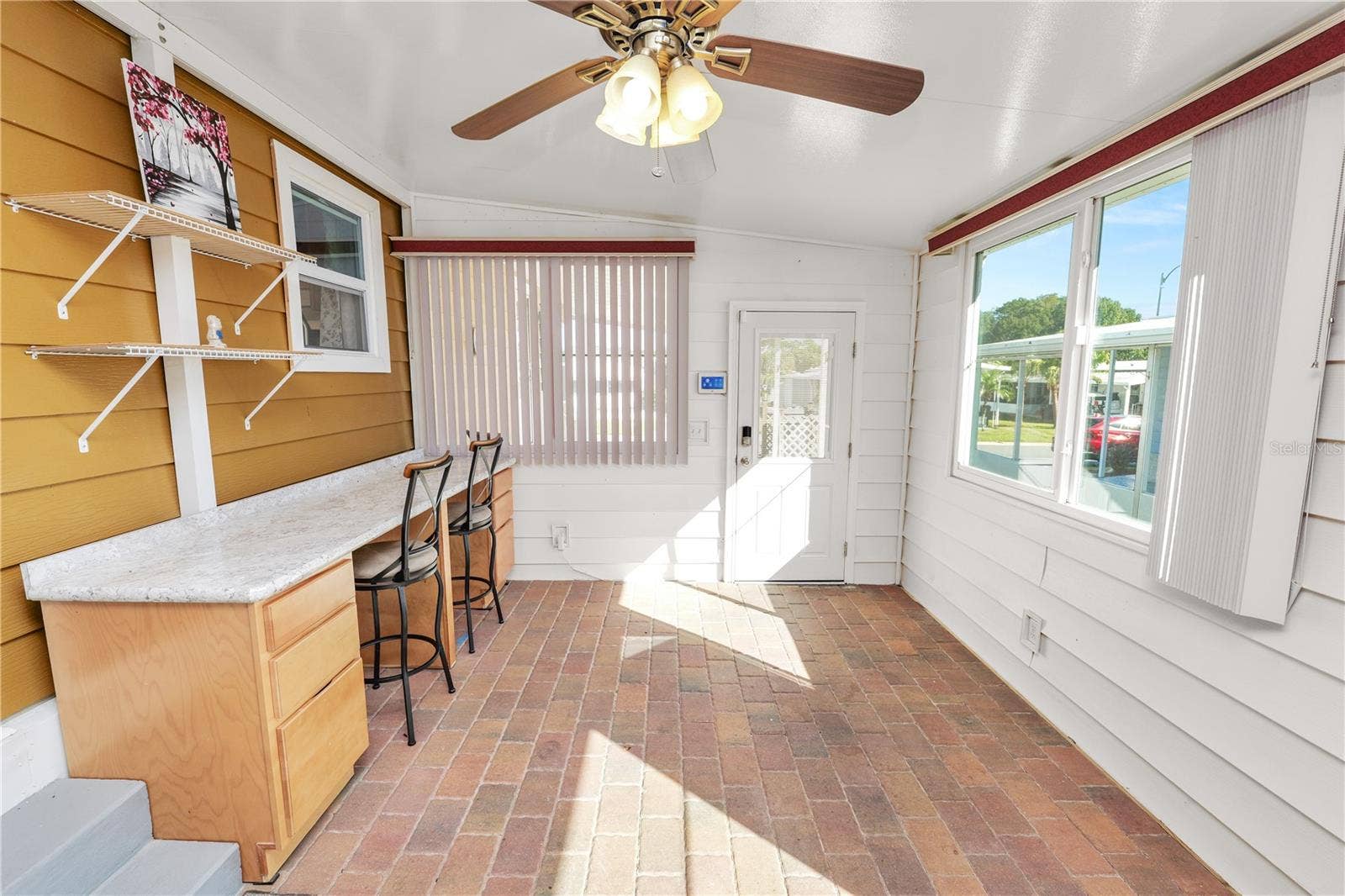 918 PINE RIDGE DRIVE, Lakeland, FL 33809 918 PINE RIDGE DRIVE, Lakeland, FL 33809