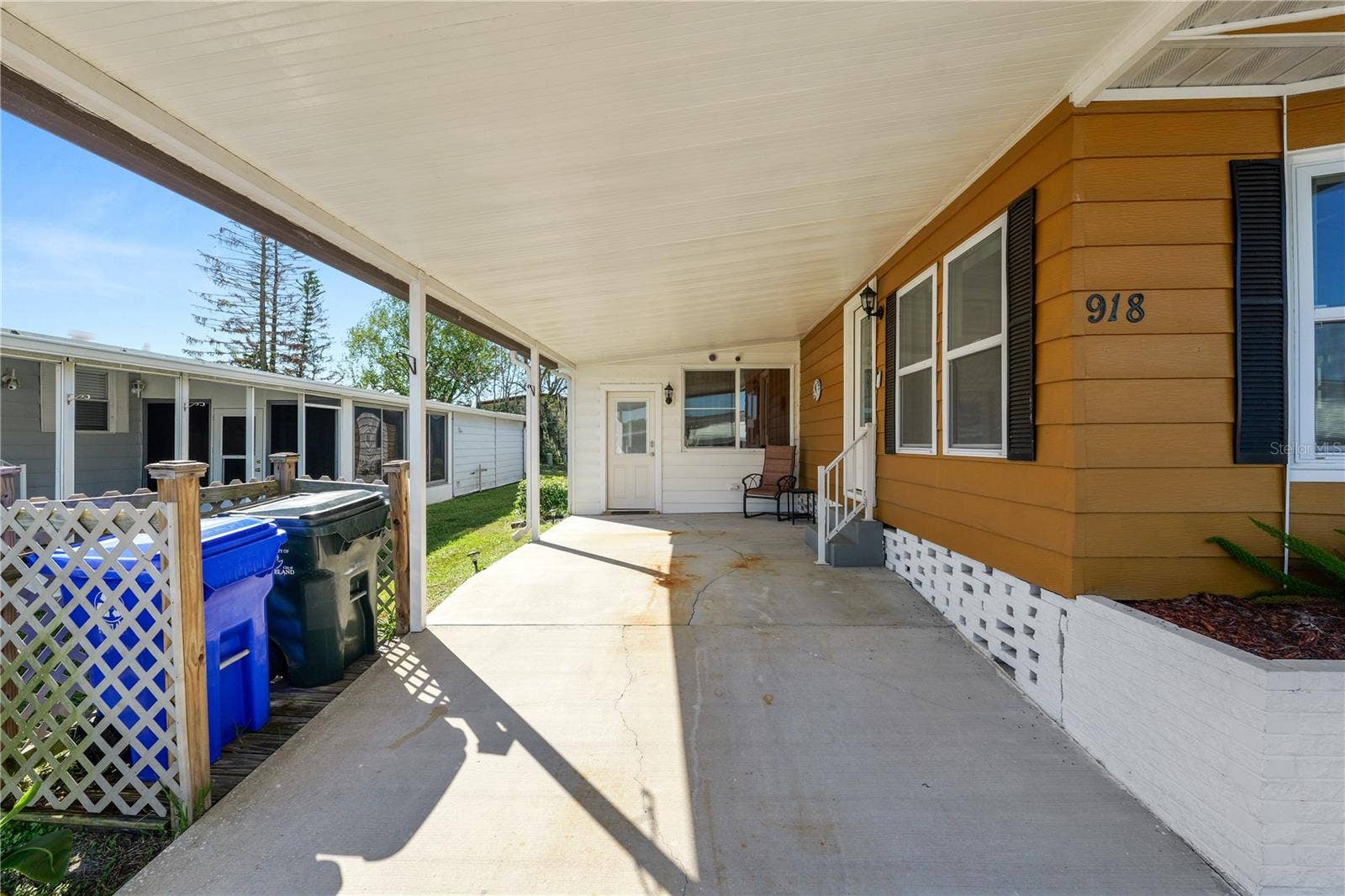 918 PINE RIDGE DRIVE, Lakeland, FL 33809 918 PINE RIDGE DRIVE, Lakeland, FL 33809