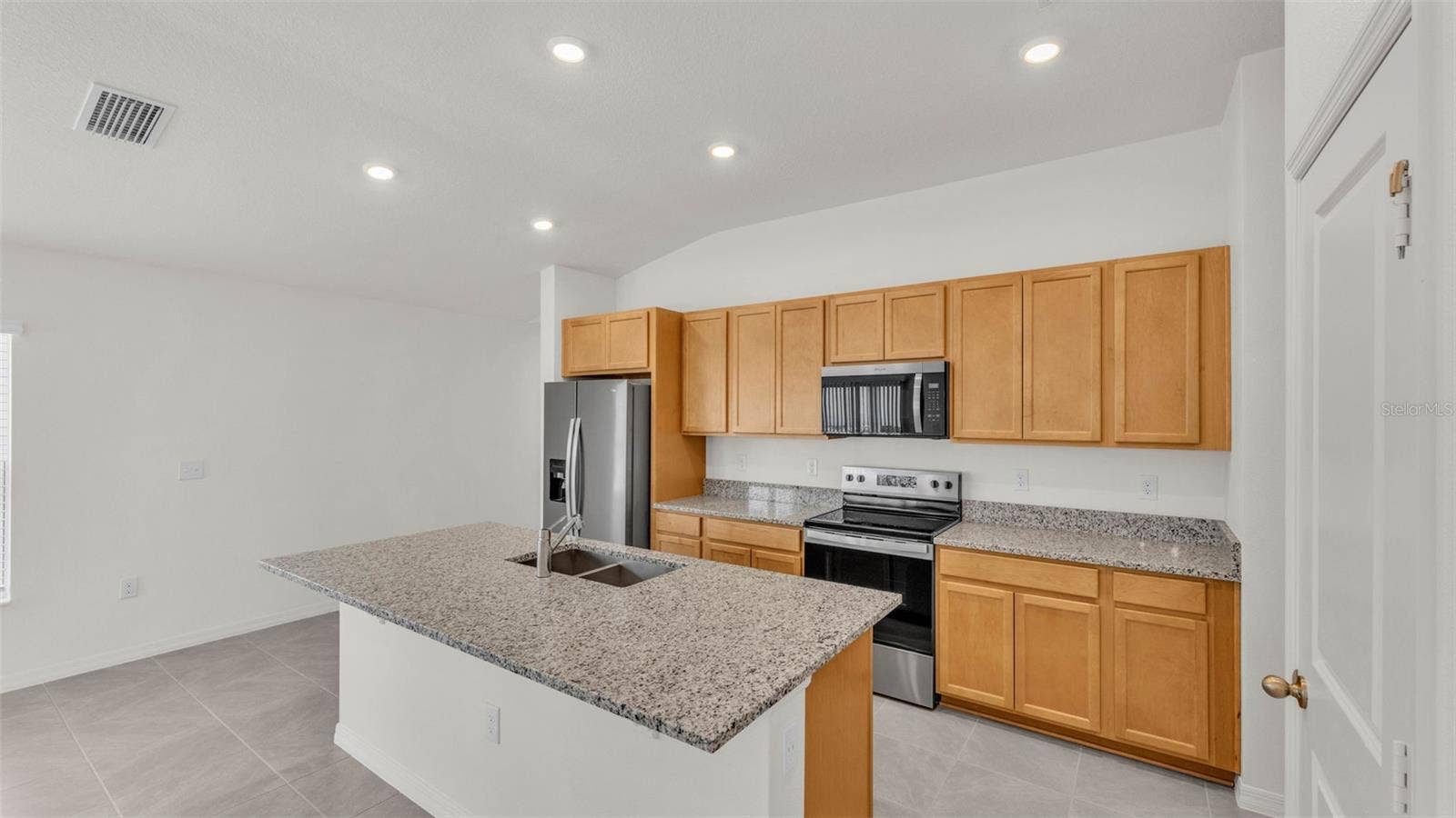 219 ASH WAY, Auburndale, FL 33823 219 ASH WAY, Auburndale, FL 33823