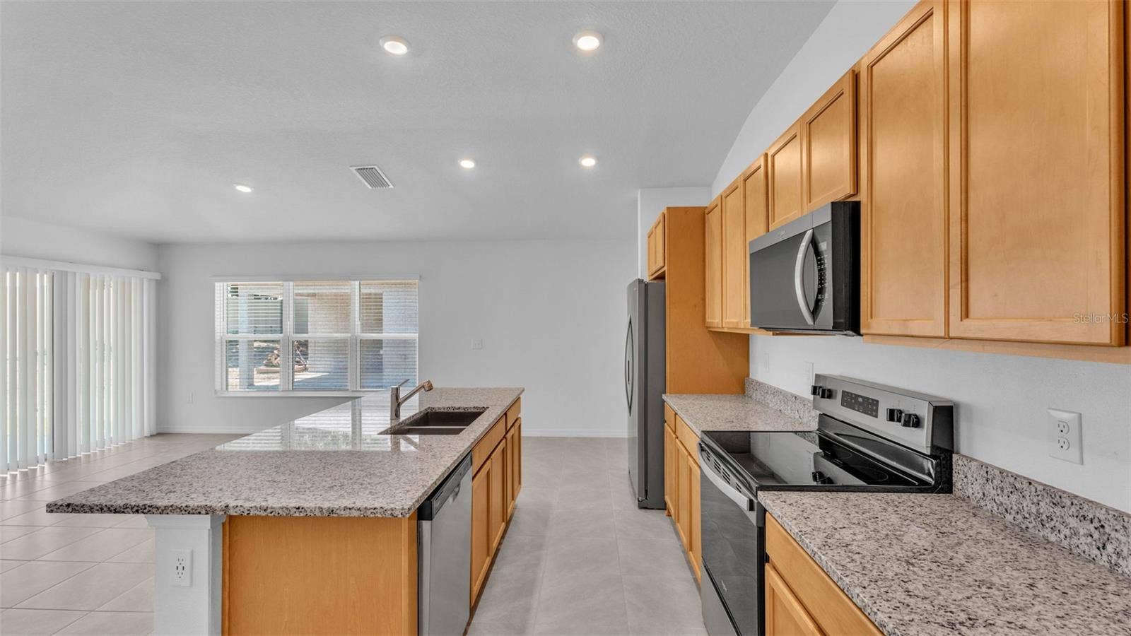 219 ASH WAY, Auburndale, FL 33823 219 ASH WAY, Auburndale, FL 33823