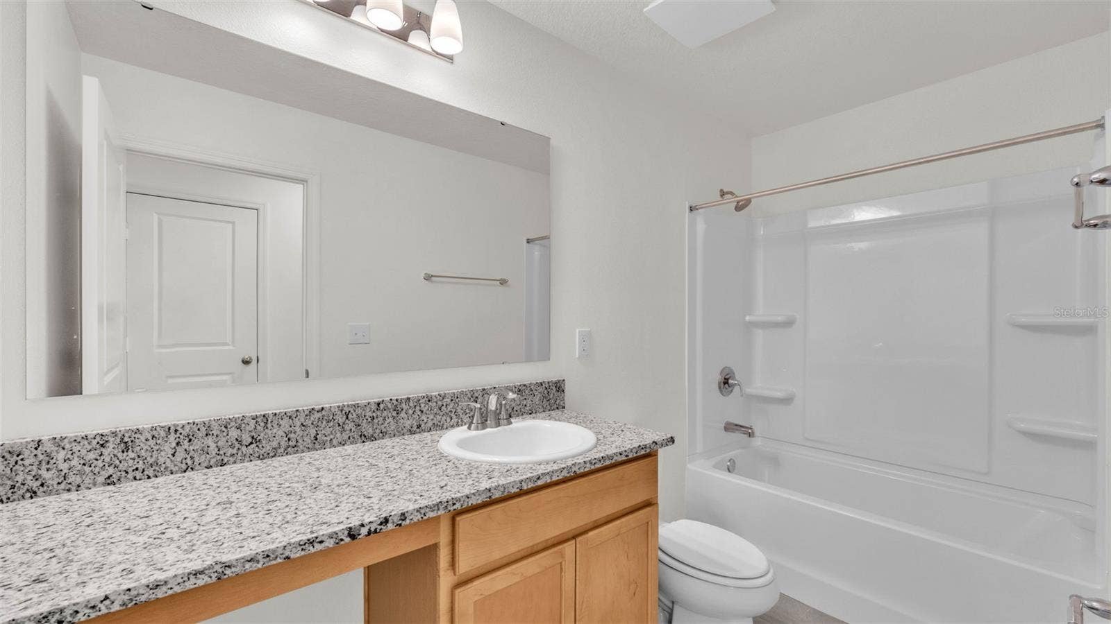 219 ASH WAY, Auburndale, FL 33823 219 ASH WAY, Auburndale, FL 33823