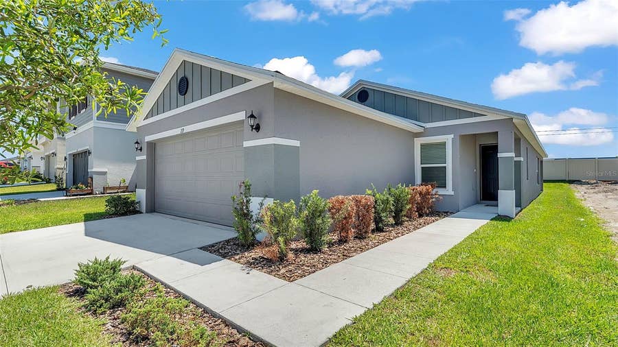 Property photo for 219 ASH WAY, Auburndale, FL