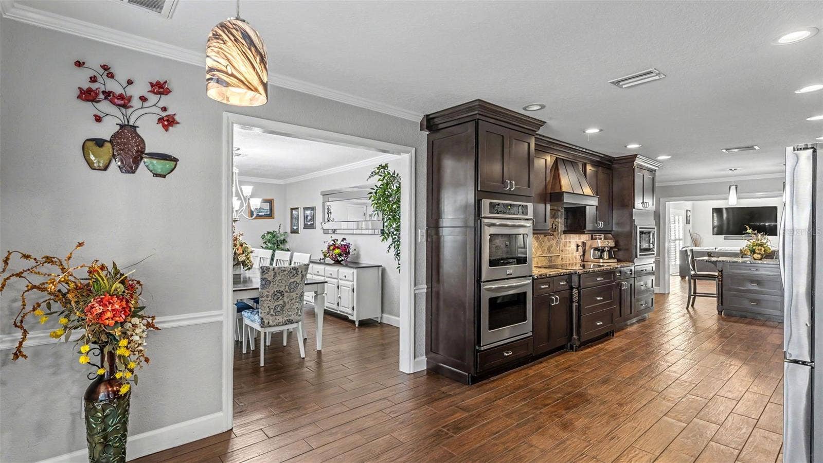 2050 LAKE ARIANA BOULEVARD, Auburndale, FL 33823 2050 LAKE ARIANA BOULEVARD, Auburndale, FL 33823