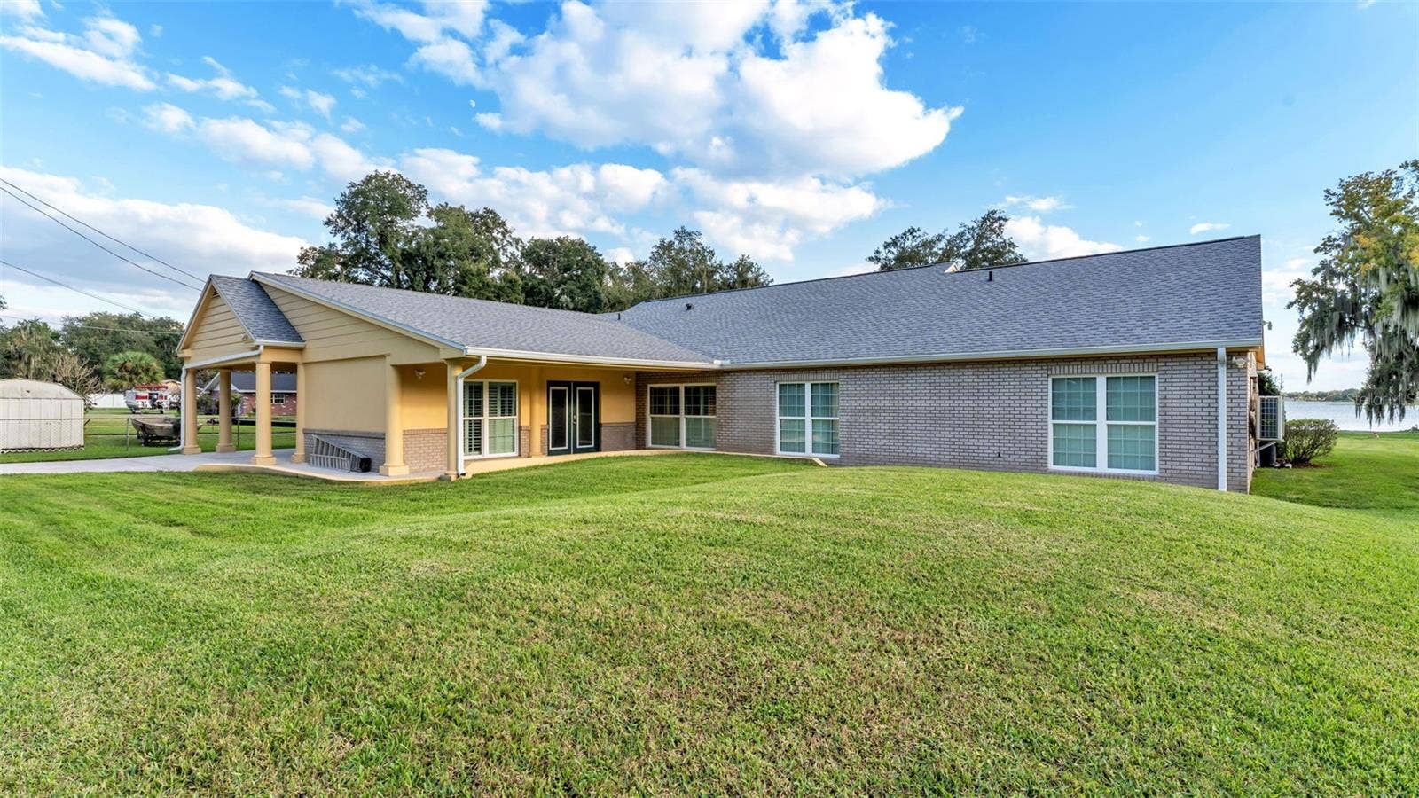 2050 LAKE ARIANA BOULEVARD, Auburndale, FL 33823 2050 LAKE ARIANA BOULEVARD, Auburndale, FL 33823