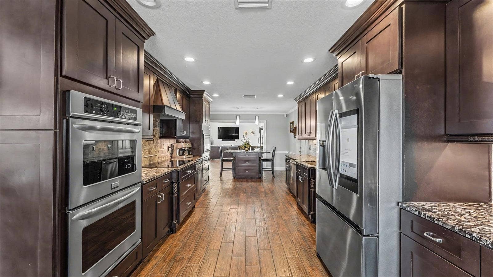 2050 LAKE ARIANA BOULEVARD, Auburndale, FL 33823 2050 LAKE ARIANA BOULEVARD, Auburndale, FL 33823