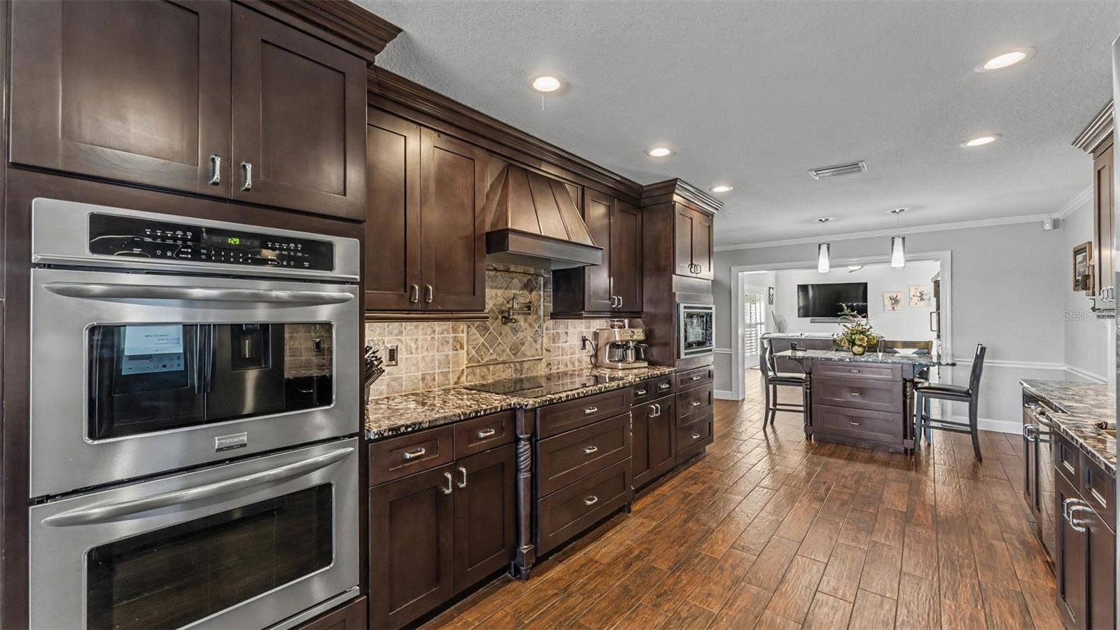 2050 LAKE ARIANA BOULEVARD, Auburndale, FL 33823 2050 LAKE ARIANA BOULEVARD, Auburndale, FL 33823