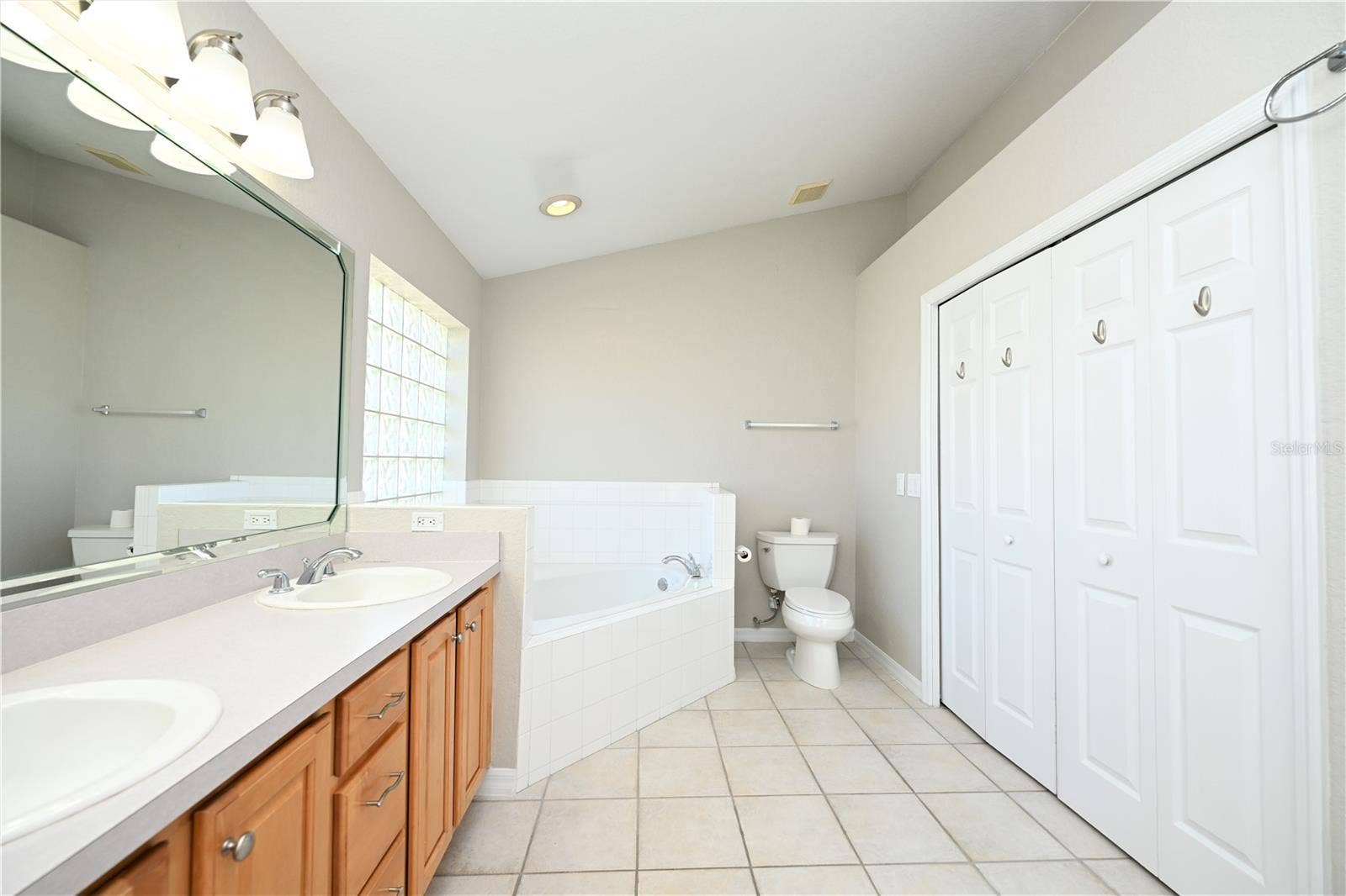 3518 REMINGTON OAKS WAY, Lakeland, FL 33810 3518 REMINGTON OAKS WAY, Lakeland, FL 33810