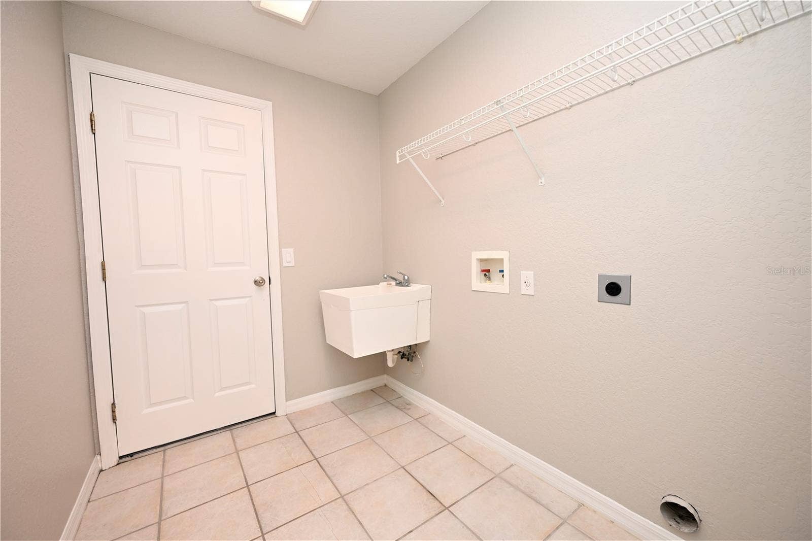 3518 REMINGTON OAKS WAY, Lakeland, FL 33810 3518 REMINGTON OAKS WAY, Lakeland, FL 33810
