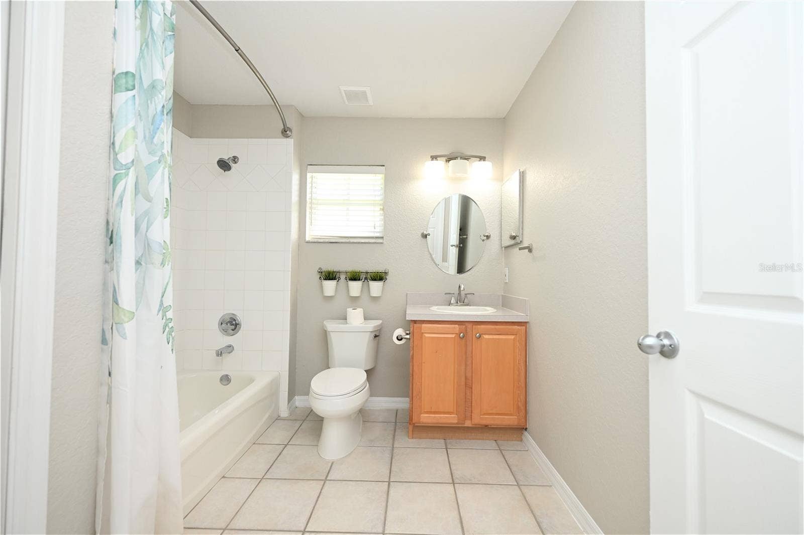 3518 REMINGTON OAKS WAY, Lakeland, FL 33810 3518 REMINGTON OAKS WAY, Lakeland, FL 33810