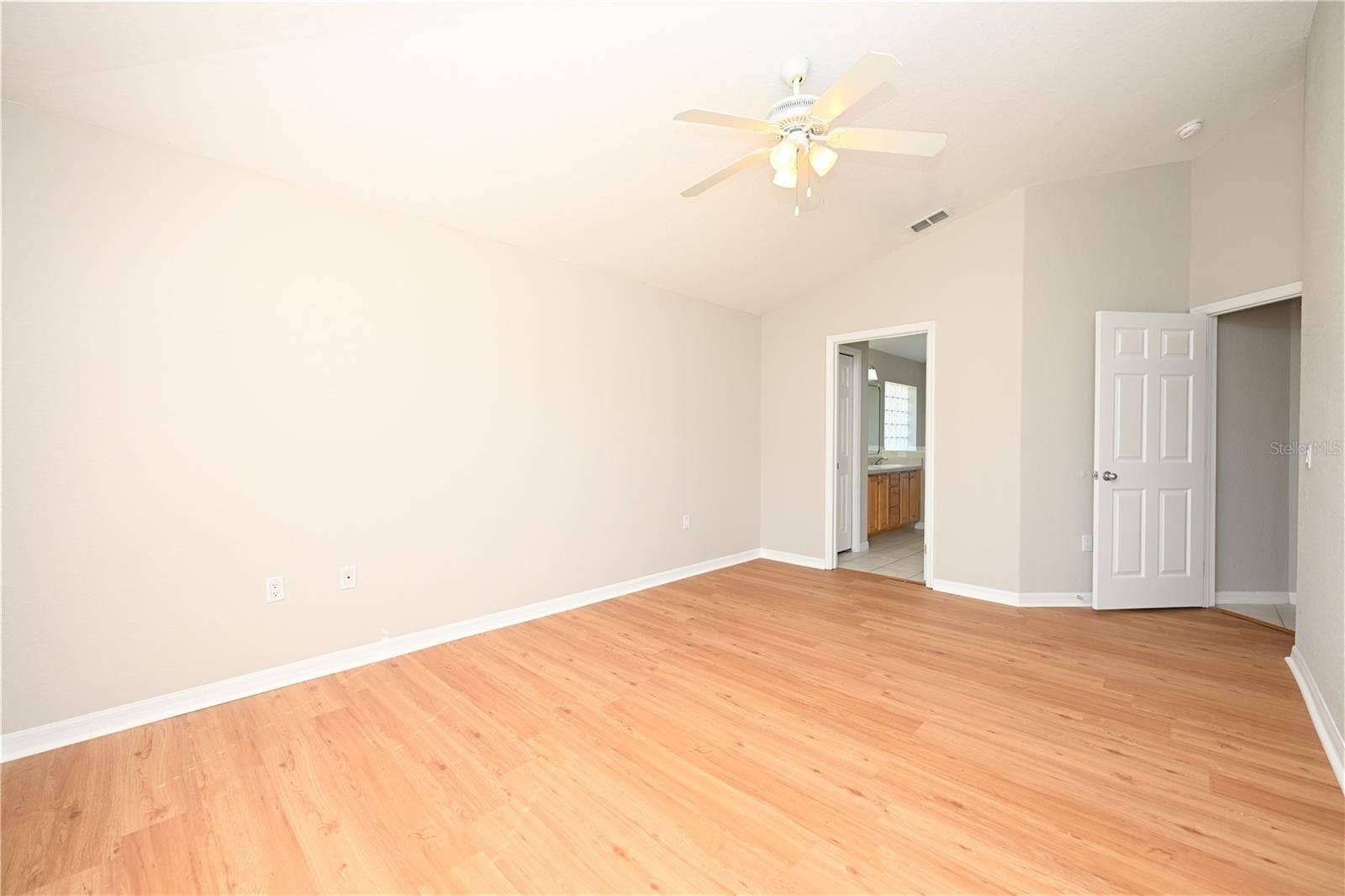 3518 REMINGTON OAKS WAY, Lakeland, FL 33810 3518 REMINGTON OAKS WAY, Lakeland, FL 33810