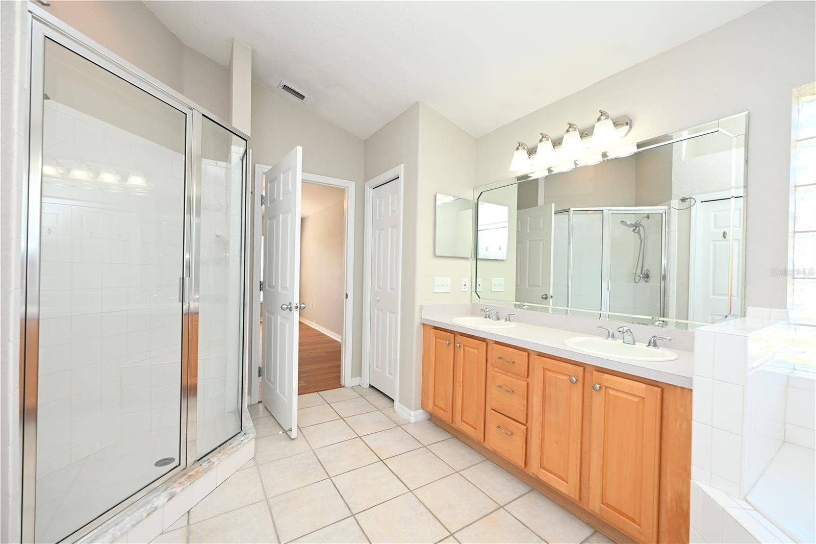 3518 REMINGTON OAKS WAY, Lakeland, FL 33810 3518 REMINGTON OAKS WAY, Lakeland, FL 33810