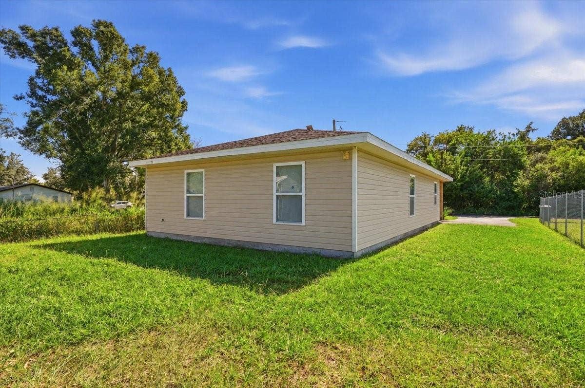 881 5TH STREET, Winter Haven, FL 33881 881 5TH STREET, Winter Haven, FL 33881