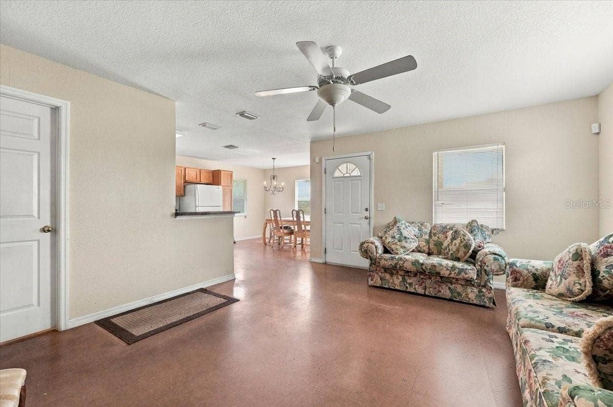881 5TH STREET, Winter Haven, FL 33881 881 5TH STREET, Winter Haven, FL 33881