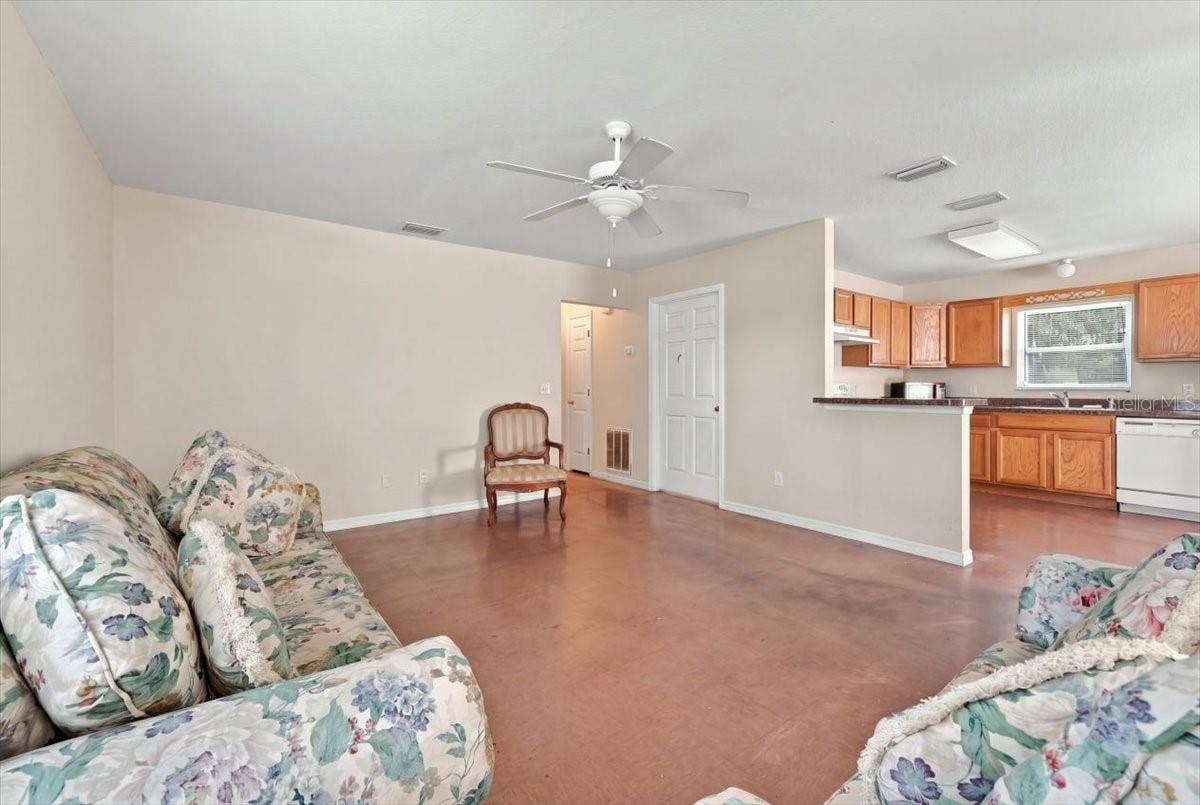 881 5TH STREET, Winter Haven, FL 33881 881 5TH STREET, Winter Haven, FL 33881