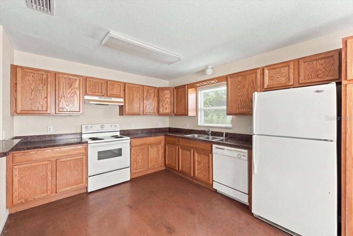 881 5TH STREET, Winter Haven, FL 33881 881 5TH STREET, Winter Haven, FL 33881