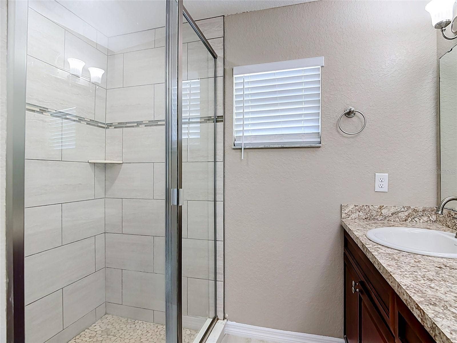 315 WALNUT ST, Auburndale, FL 33823
