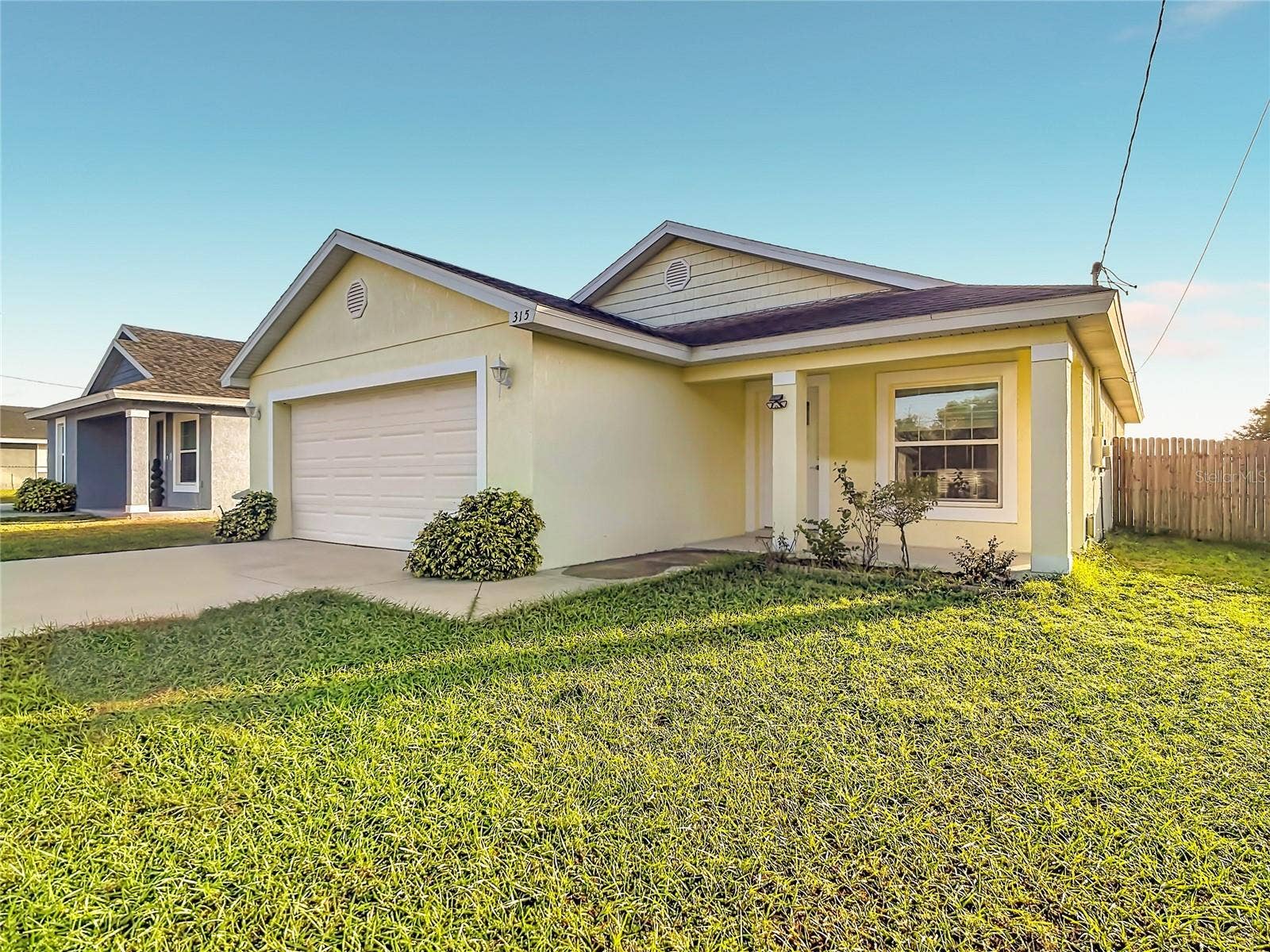 315 WALNUT ST, Auburndale, FL 33823