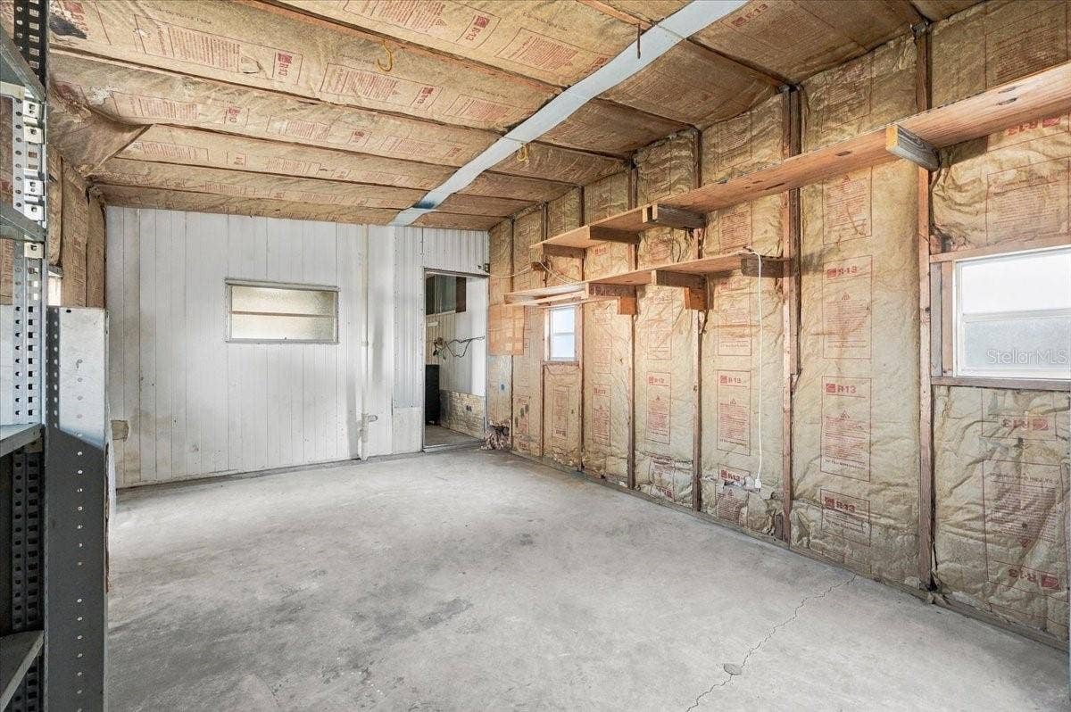 1610 REYNOLDS ROAD, #10, Lakeland, FL 33801 12x20 Storage Room
