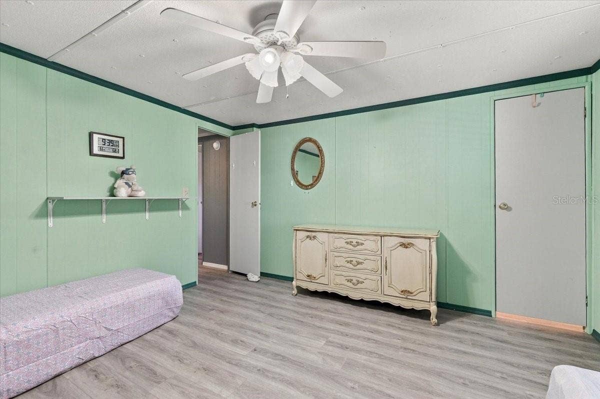 1610 REYNOLDS ROAD, #10, Lakeland, FL 33801 Bedroom 2 with walk-in closet