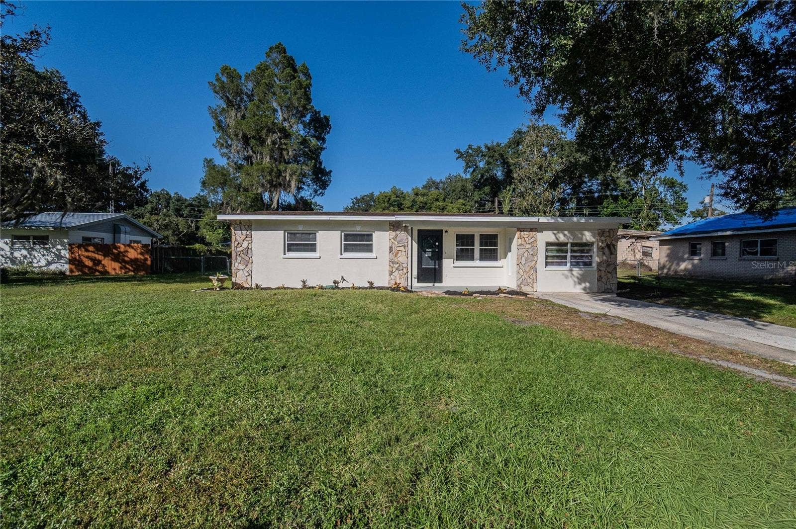 2707 DIXIE ROAD, Lakeland, FL 33801