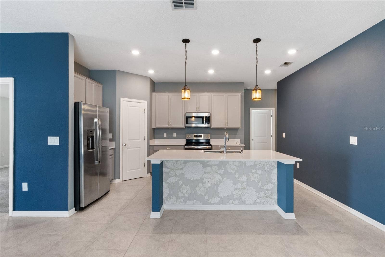 177 PERSHING STREET, Bartow, FL 33830 Great Room/Kitchen
