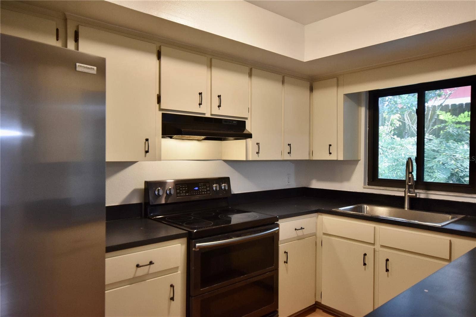 361 LAKE HARRIS DRIVE, Lakeland, FL 33813 361 LAKE HARRIS DRIVE, Lakeland, FL 33813