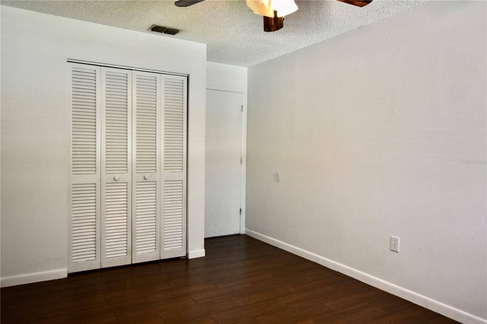 361 LAKE HARRIS DRIVE, Lakeland, FL 33813 361 LAKE HARRIS DRIVE, Lakeland, FL 33813