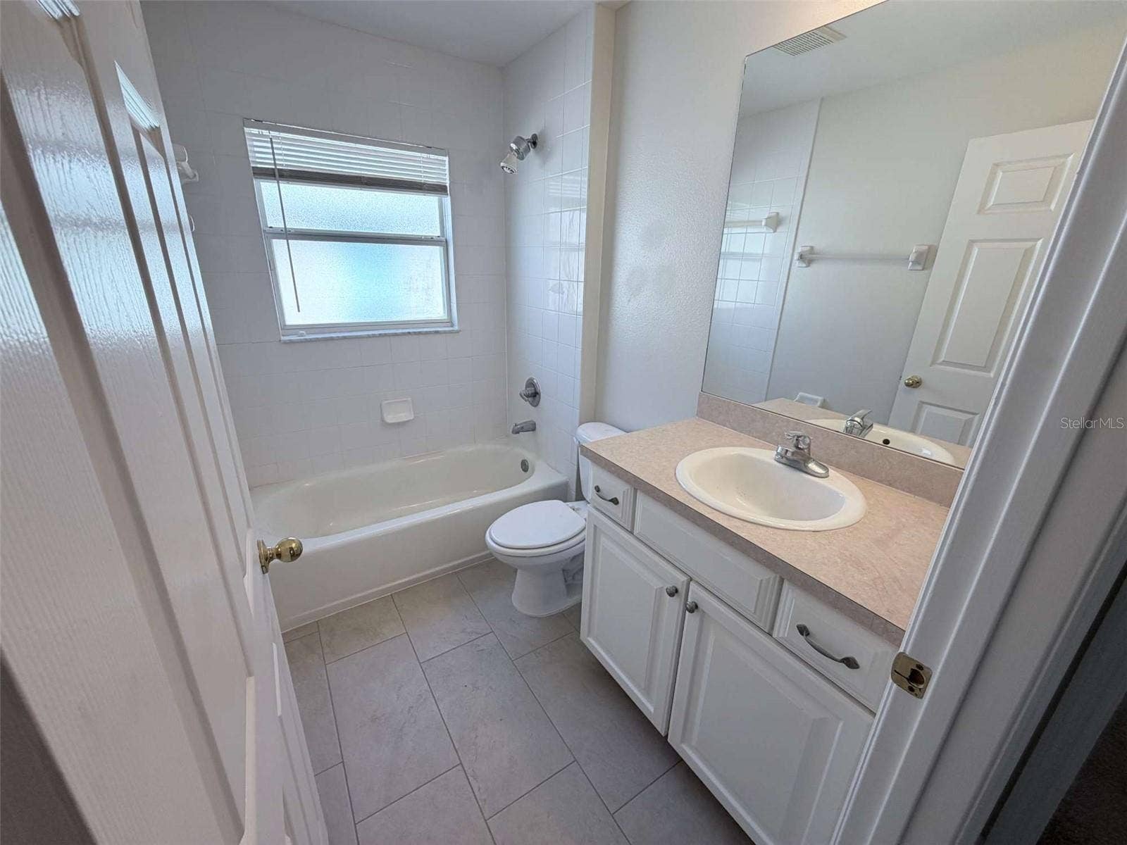 3865 OSPREY POINTE CIRCLE, Winter Haven, FL 33884 3865 OSPREY POINTE CIRCLE, Winter Haven, FL 33884