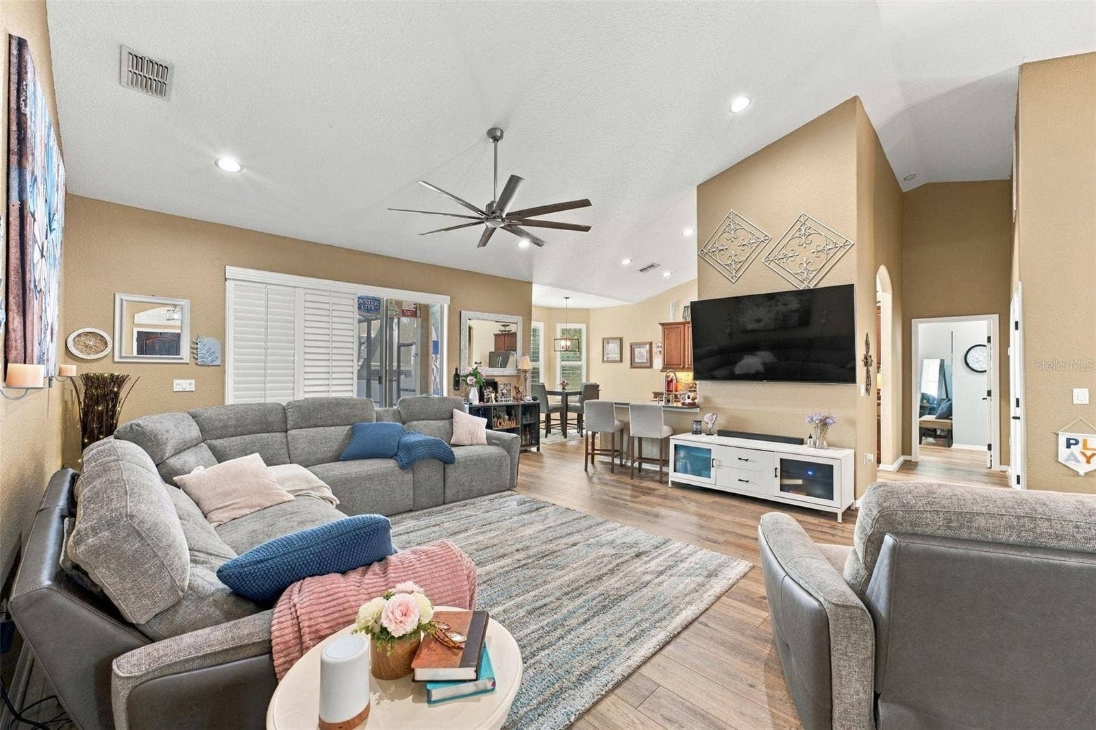 2980 VINTAGE VIEW CIRCLE, Lakeland, FL 33812 2980 VINTAGE VIEW CIRCLE, Lakeland, FL 33812
