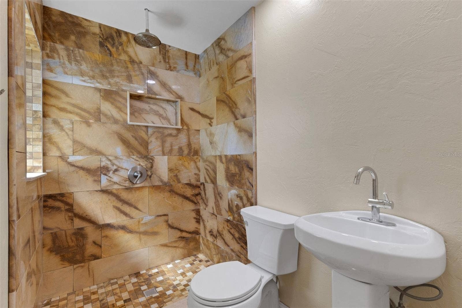 4260 53RD AVENUE N, St Petersburg, FL 33714 Primary Bathroom with Picasso Tile