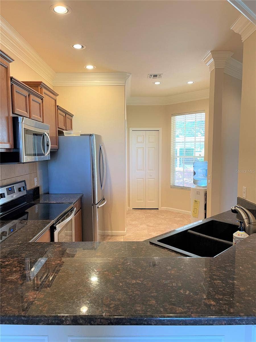489 ENCLAVE PLACE, #31, Lakeland, FL 33803 489 ENCLAVE PLACE, #31, Lakeland, FL 33803