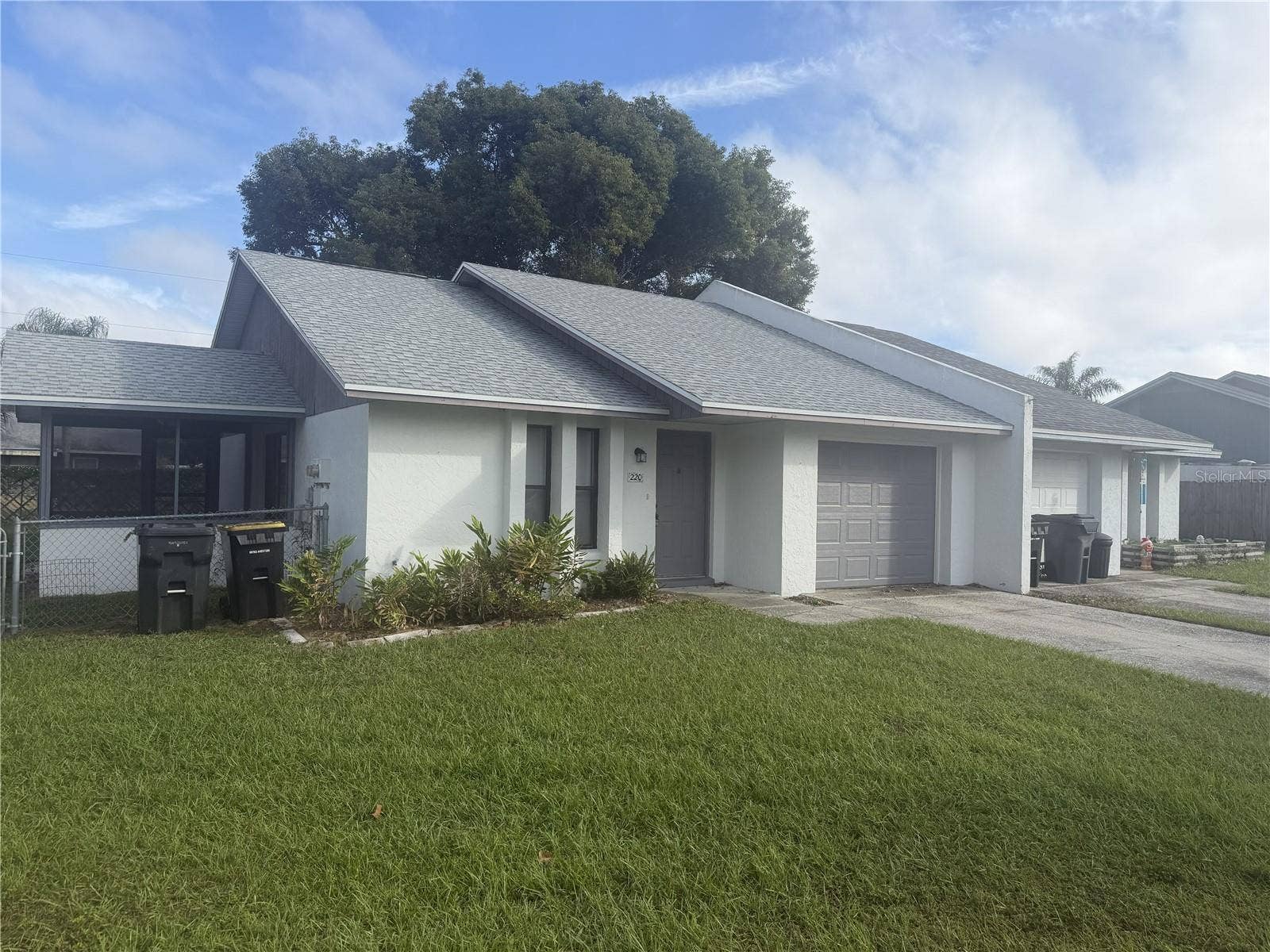 220 VILLAGE CREST COURT, Lakeland, FL 33809 220 VILLAGE CREST COURT, Lakeland, FL 33809