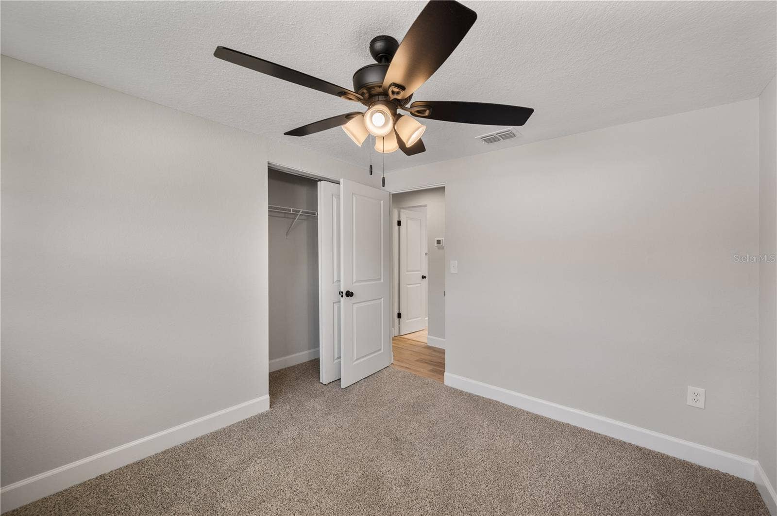 306 BASSEDENA CIRCLE N, Lakeland, FL 33805 306 BASSEDENA CIRCLE N, Lakeland, FL 33805