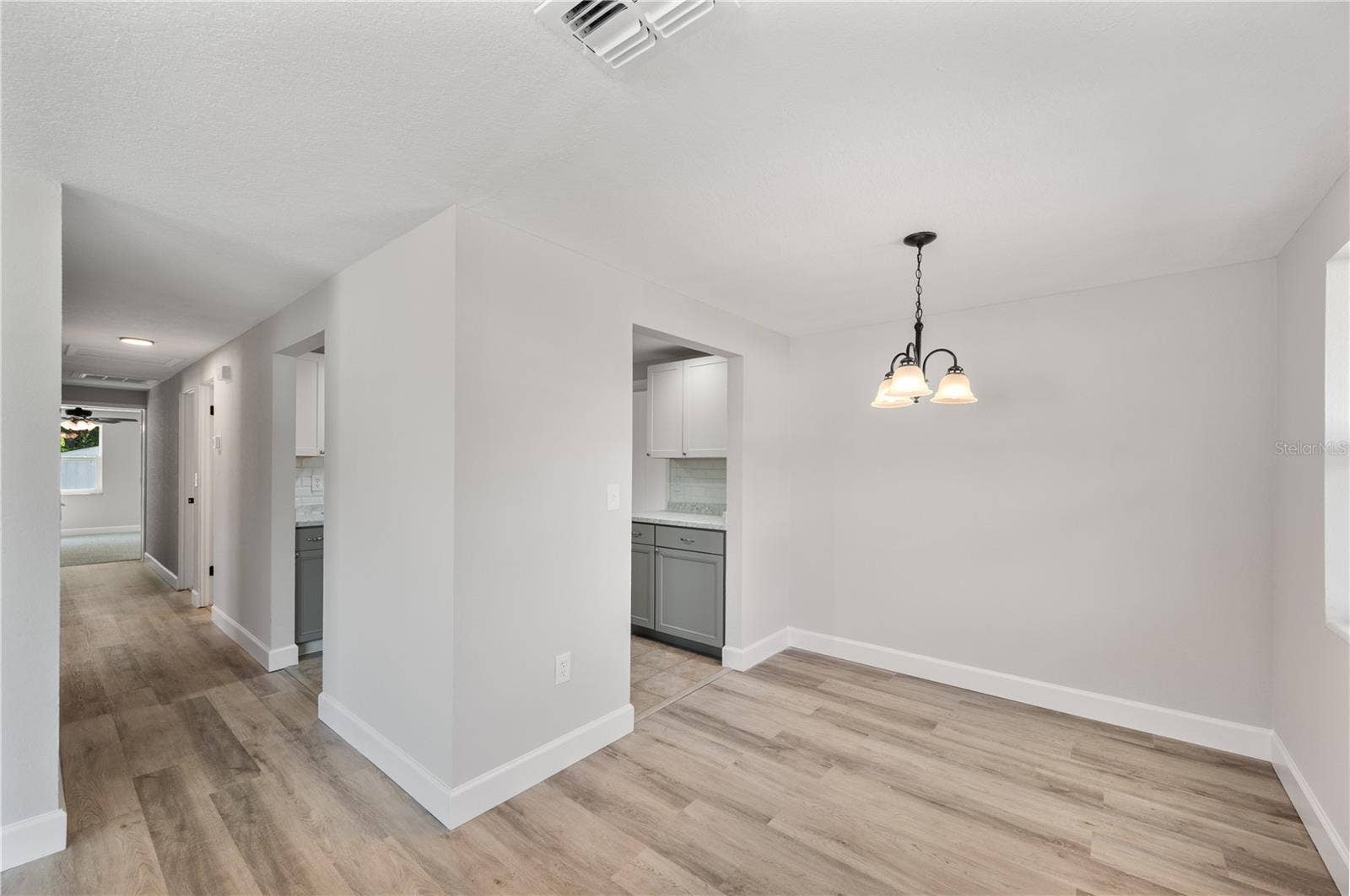 306 BASSEDENA CIRCLE N, Lakeland, FL 33805 306 BASSEDENA CIRCLE N, Lakeland, FL 33805