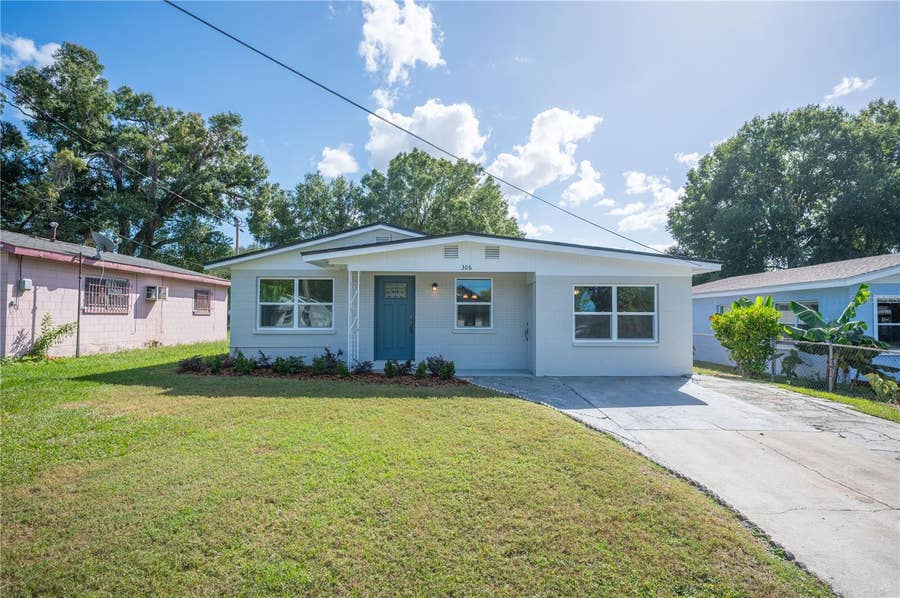 Property photo for 306 BASSEDENA CIRCLE N, Lakeland, FL